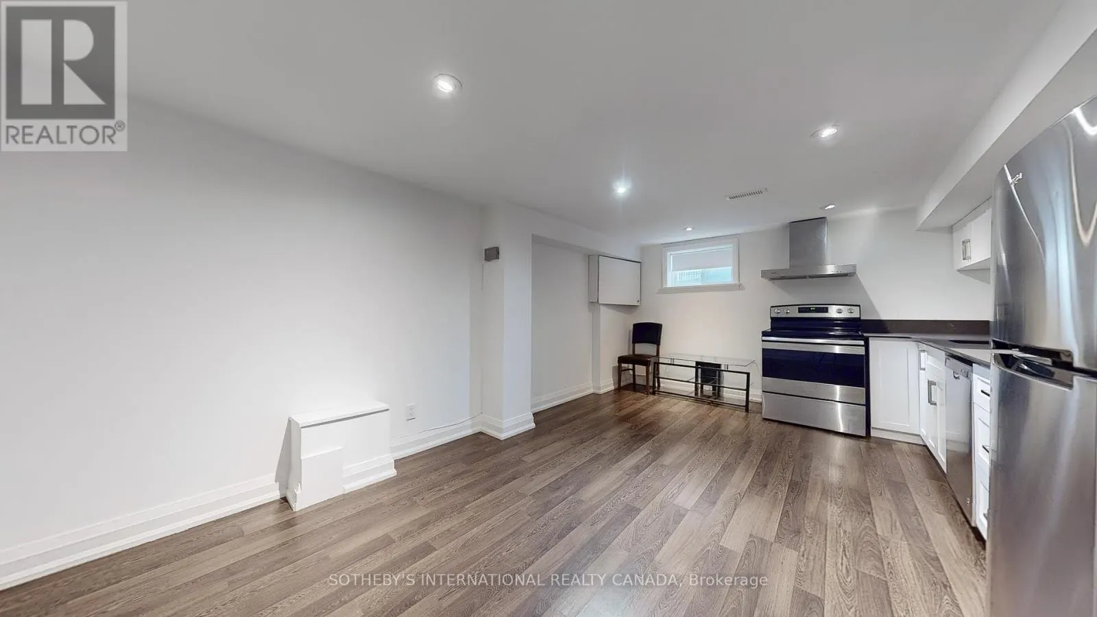 LOWER LEVEL - 7 WALKER ROAD
