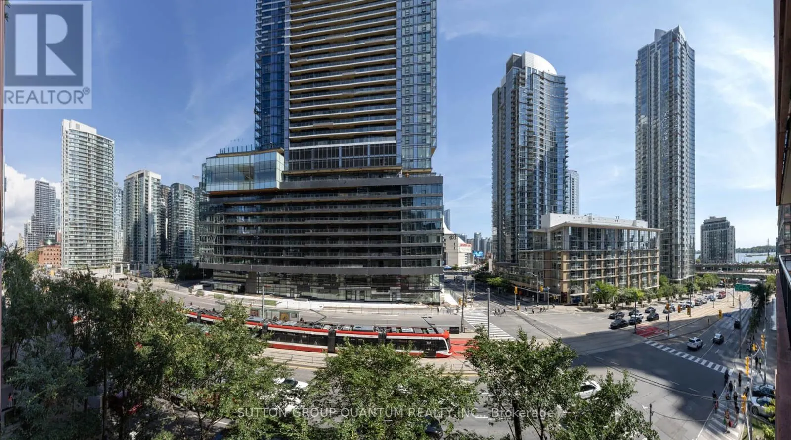 518 - 4K SPADINA AVENUE