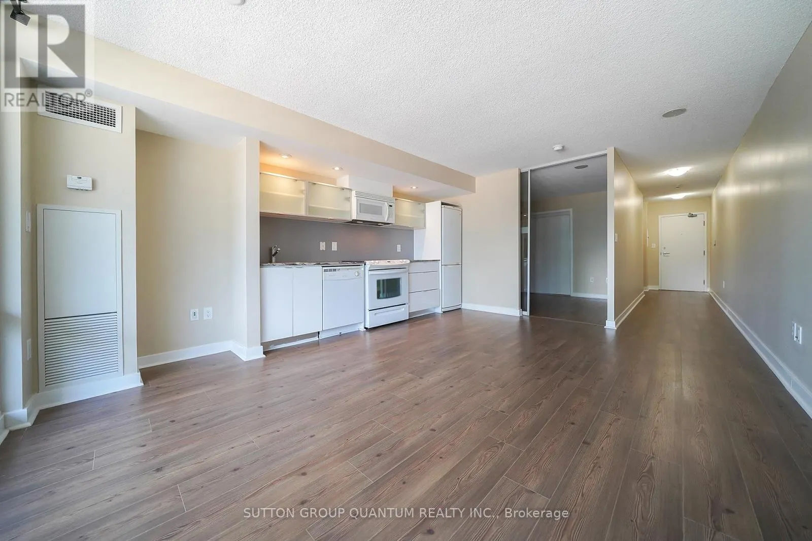 518 - 4K SPADINA AVENUE
