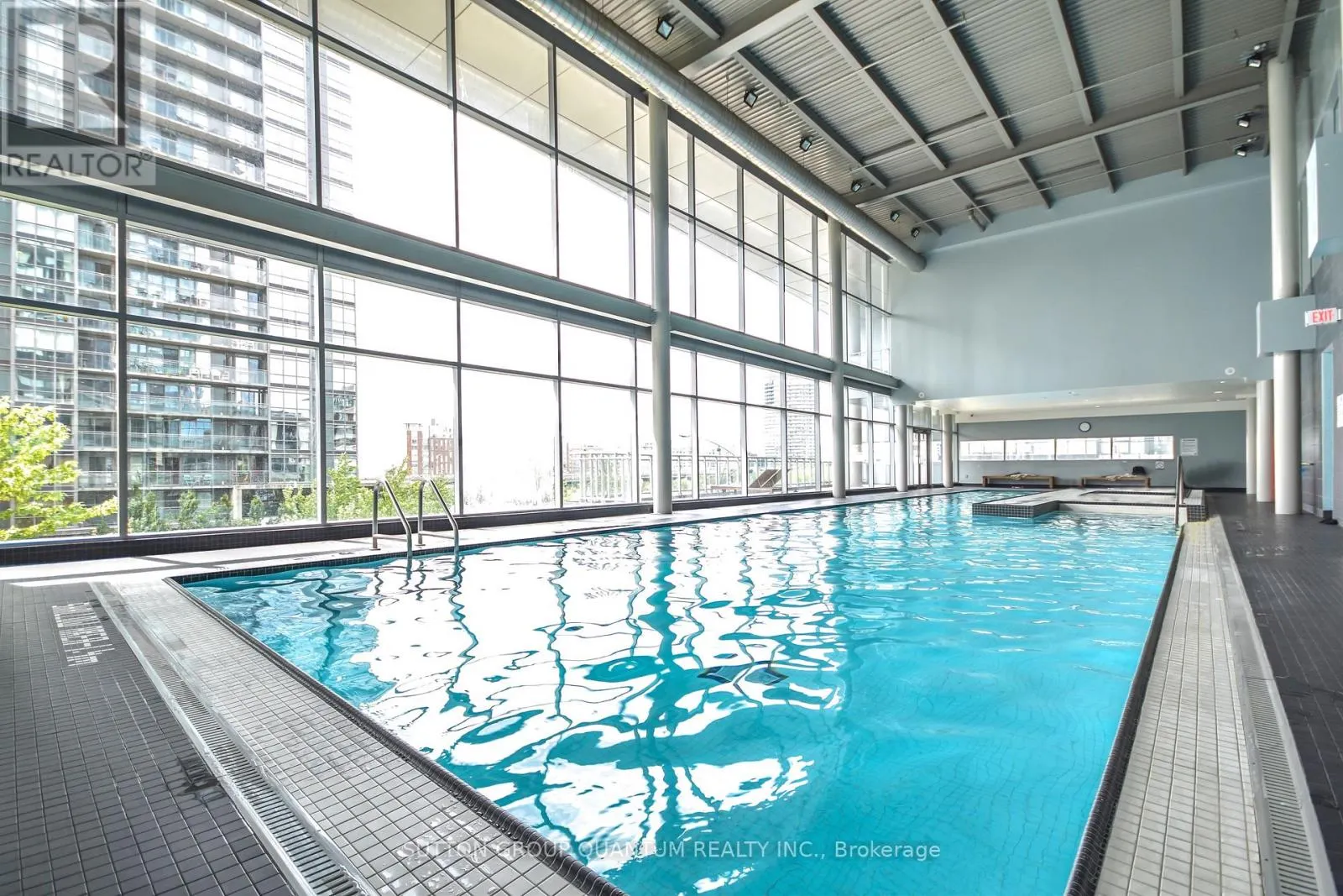 518 - 4K SPADINA AVENUE