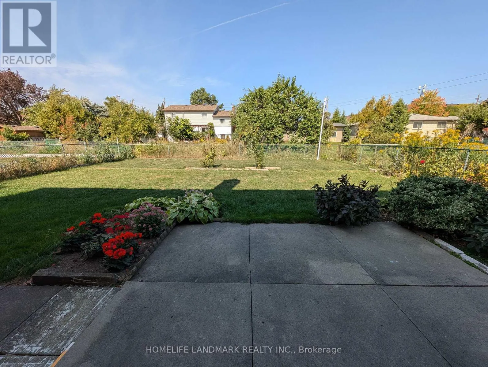 (GROUND LEVEL UNIT) - 56 BICKERTON CRESCENT