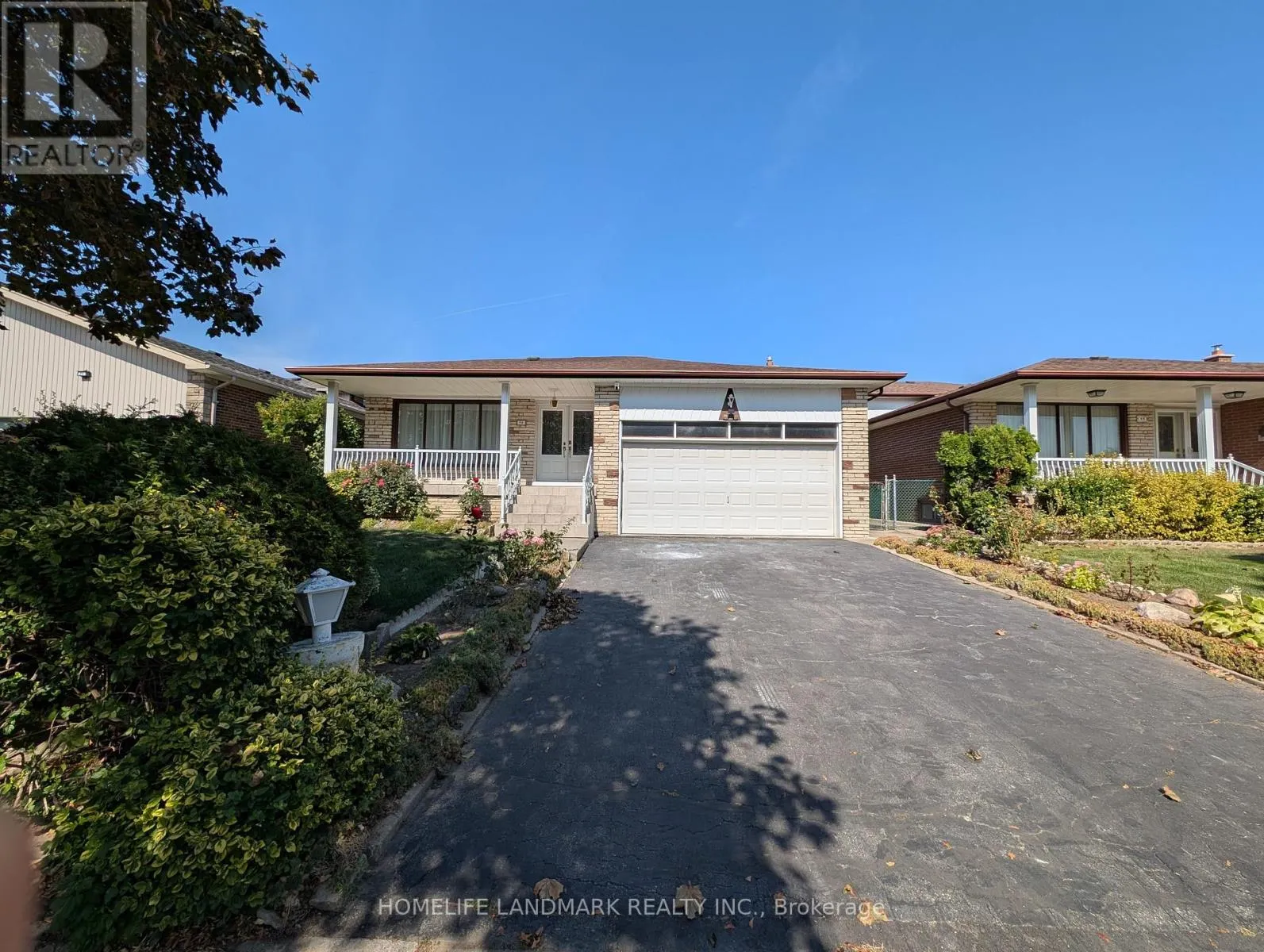 (GROUND LEVEL UNIT) - 56 BICKERTON CRESCENT