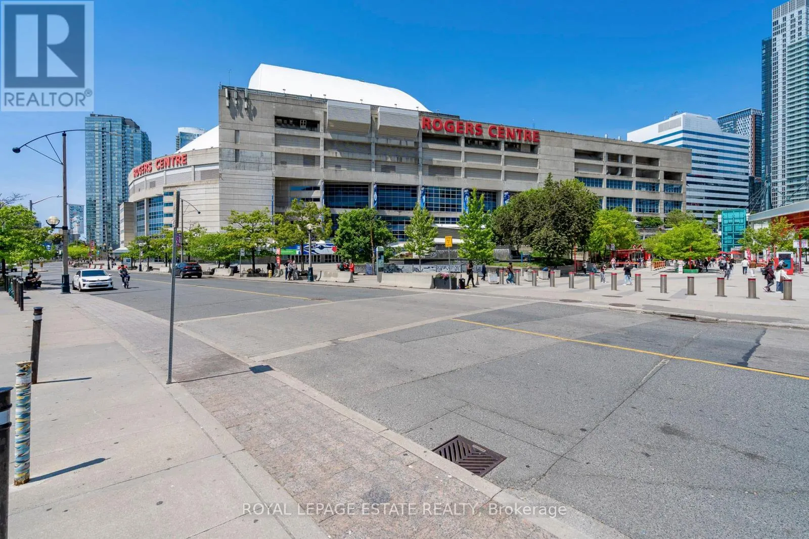 402 - 218 QUEENS QUAY W