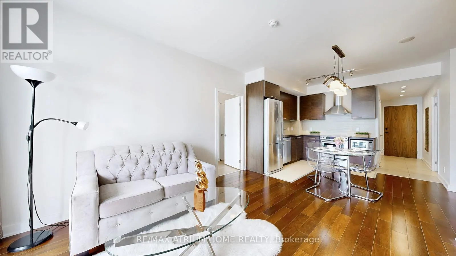 2213 - 1 MARKET STREET