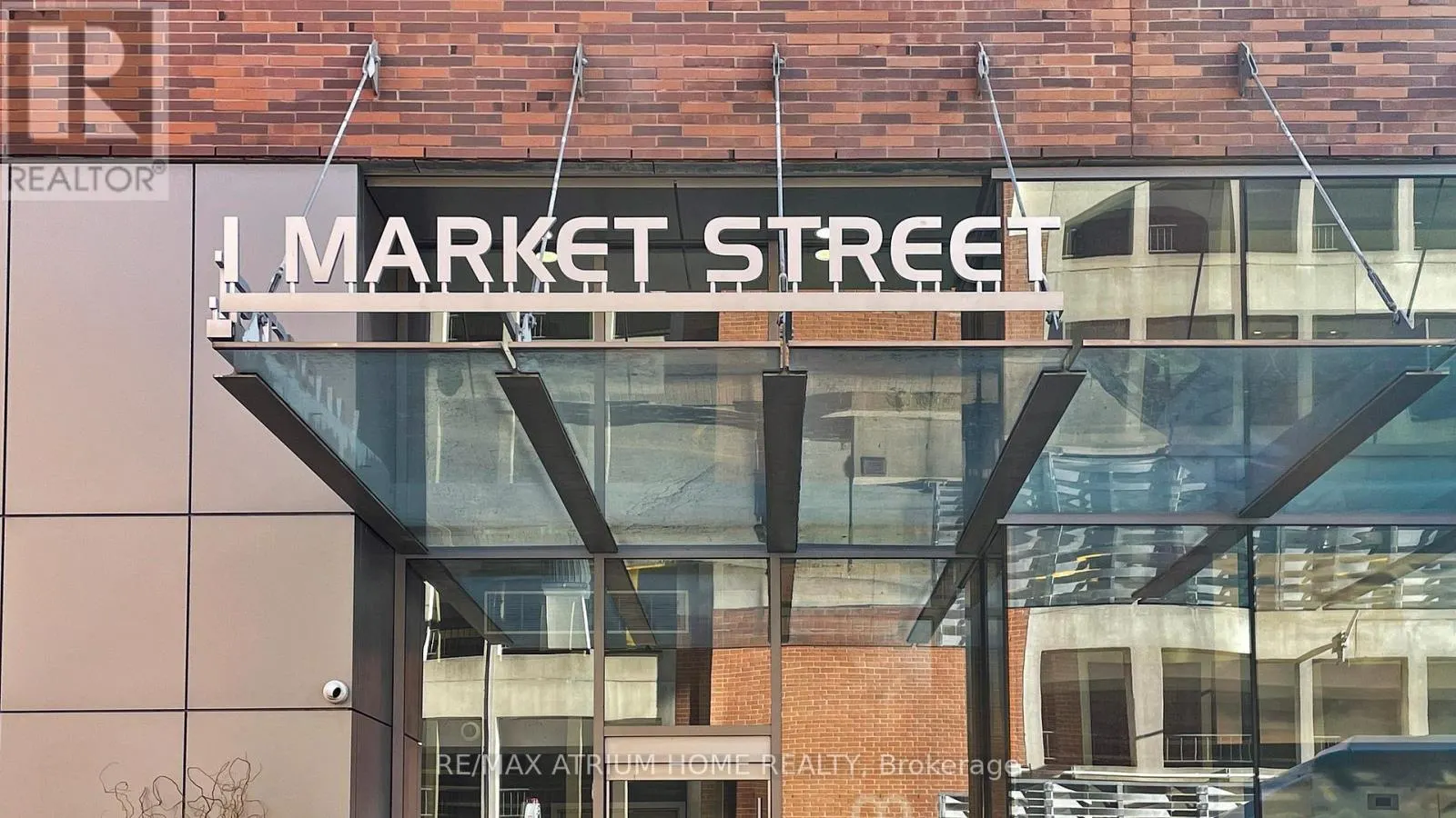2213 - 1 MARKET STREET