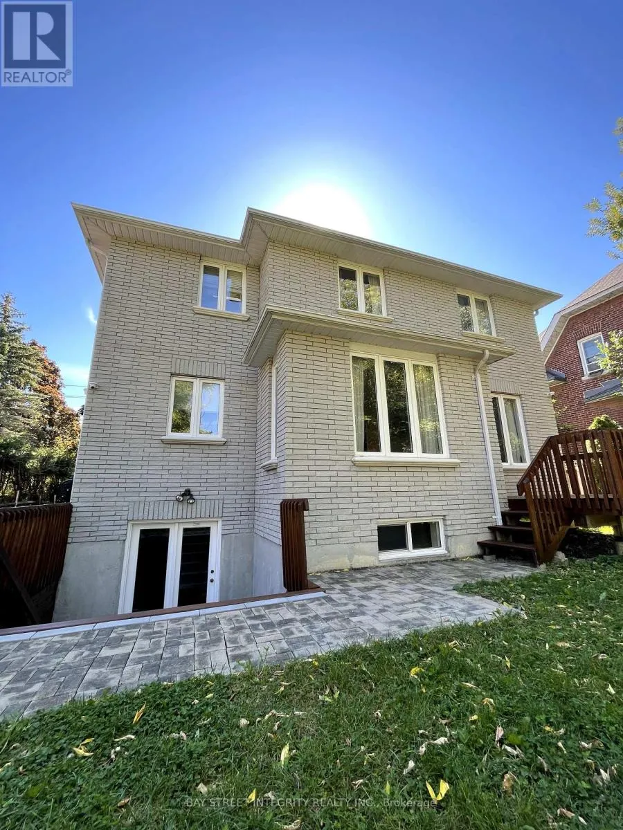 320 DREWRY AVENUE