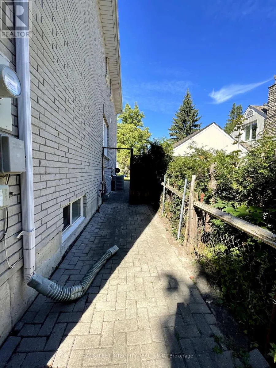 320 DREWRY AVENUE