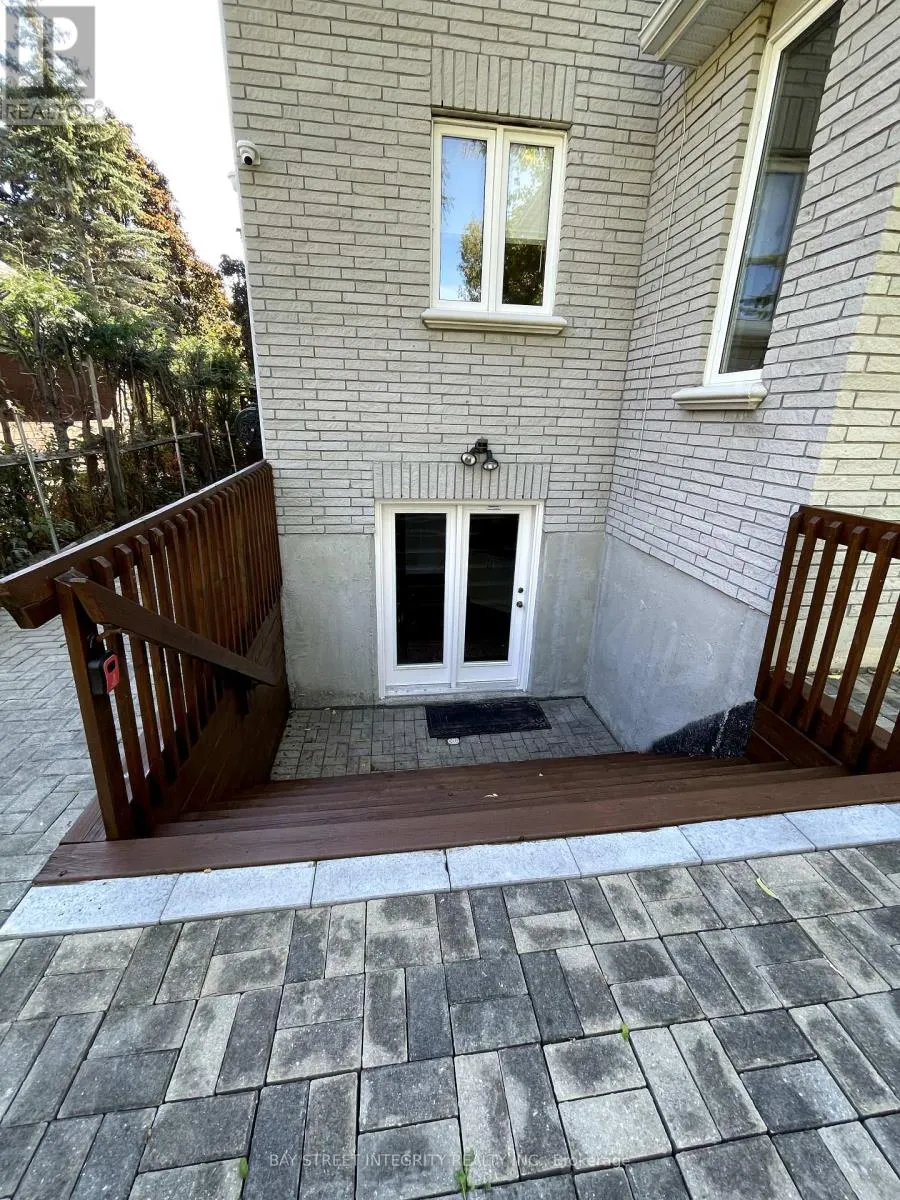 320 DREWRY AVENUE