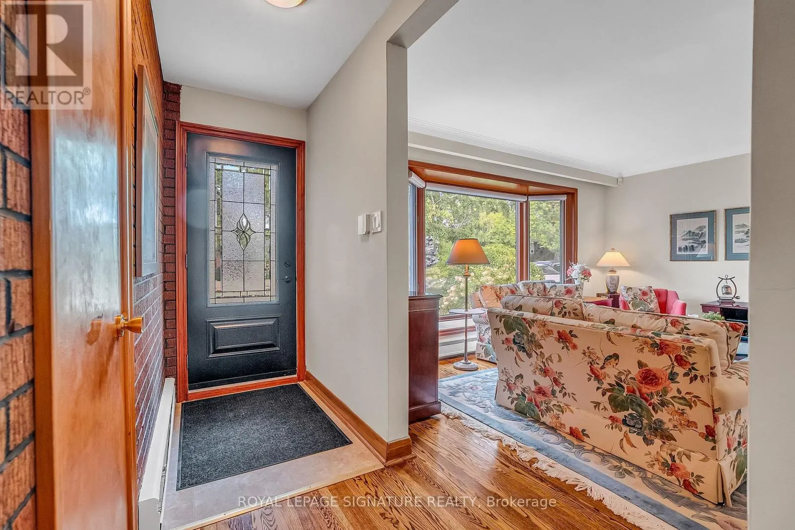 81 BROADLANDS BOULEVARD