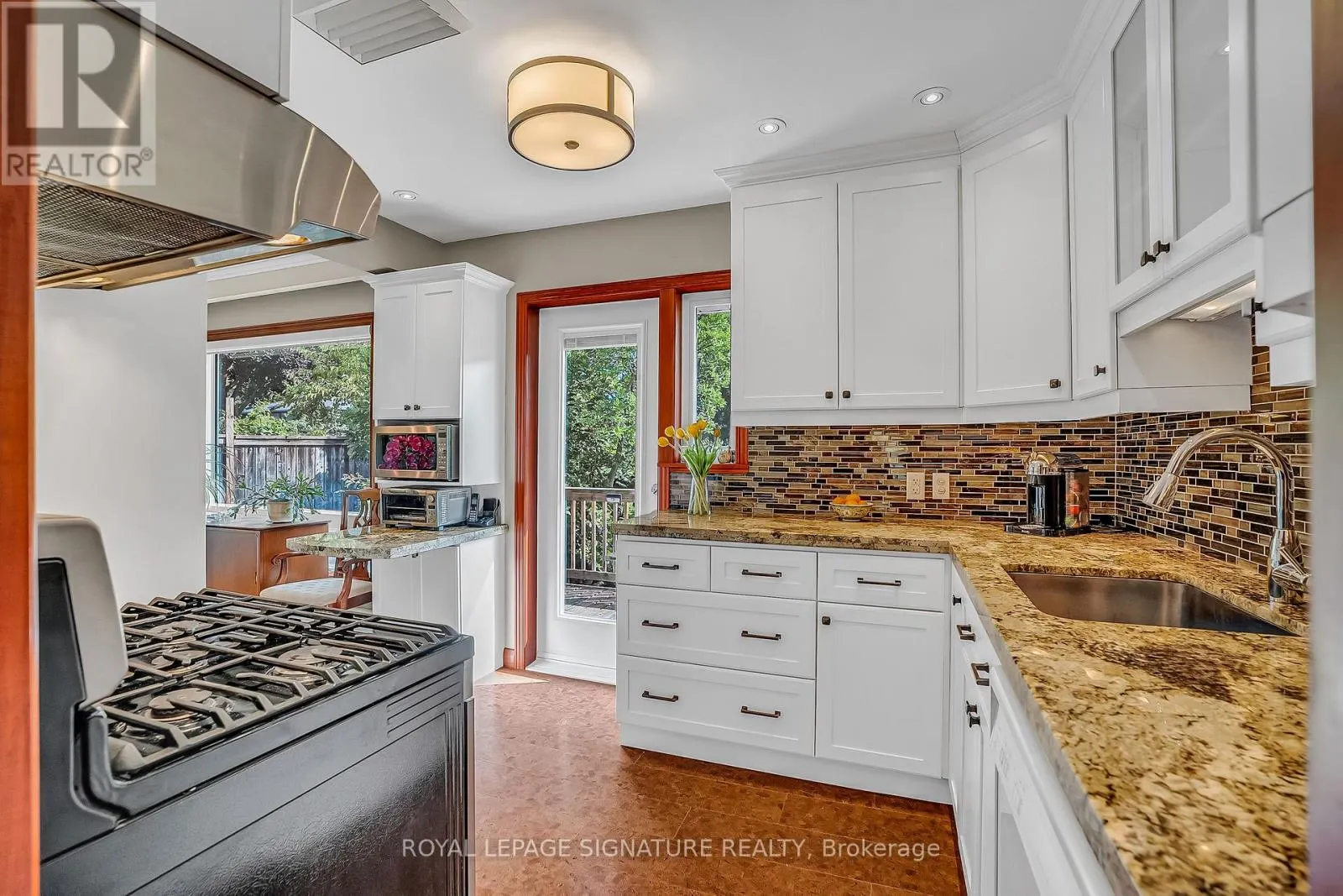 81 BROADLANDS BOULEVARD