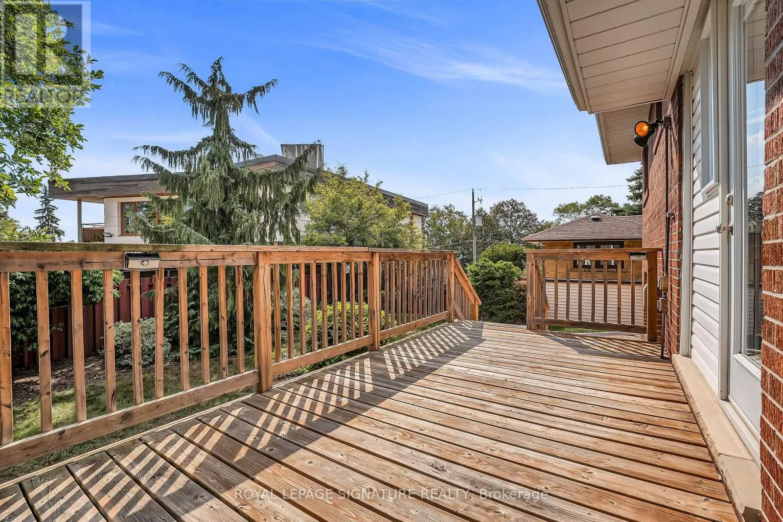 81 BROADLANDS BOULEVARD