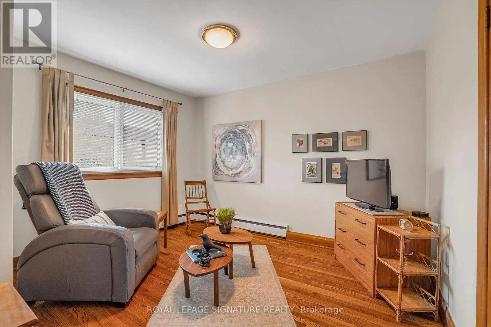 81 BROADLANDS BOULEVARD