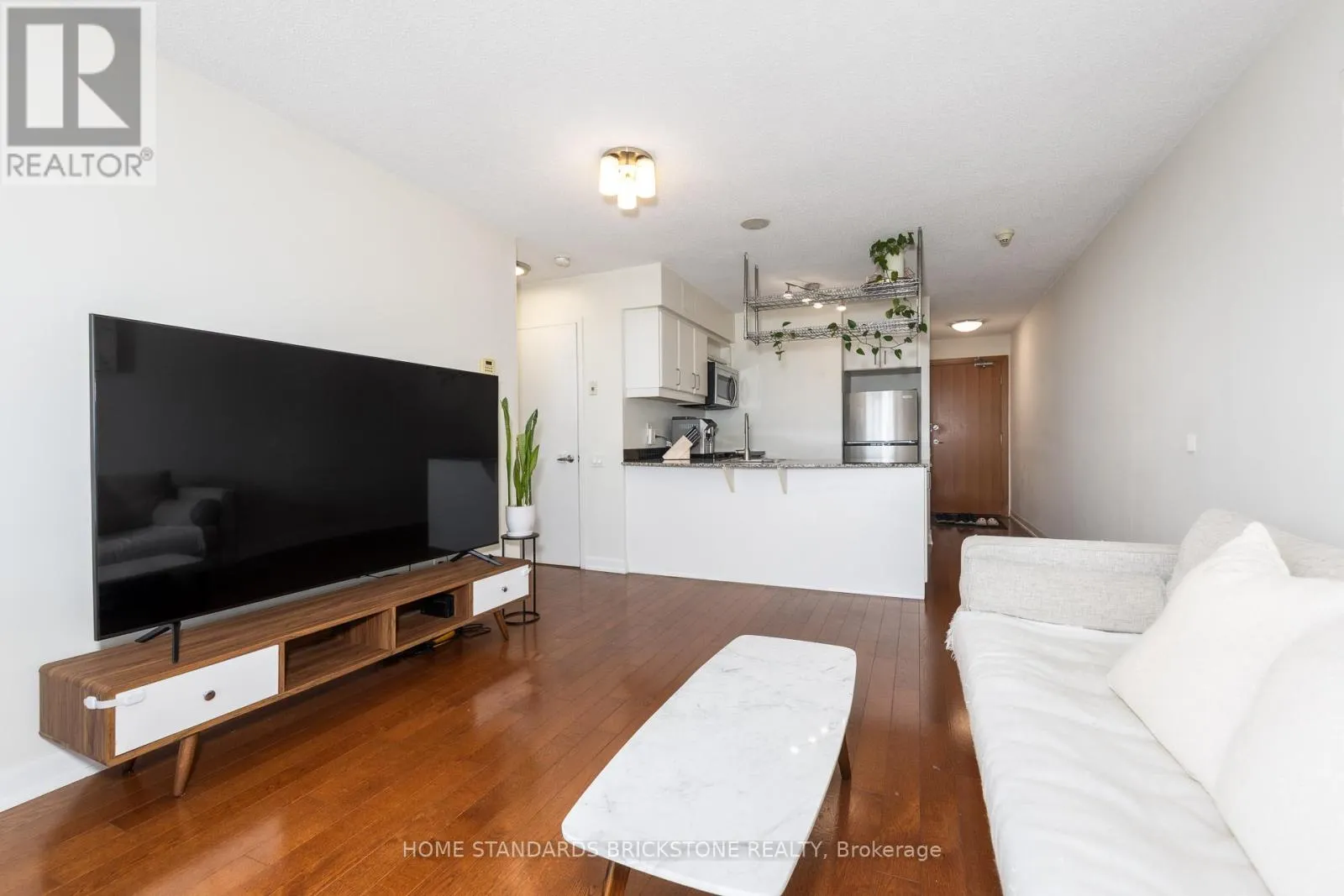 2712 - 33 SHEPPARD AVENUE E