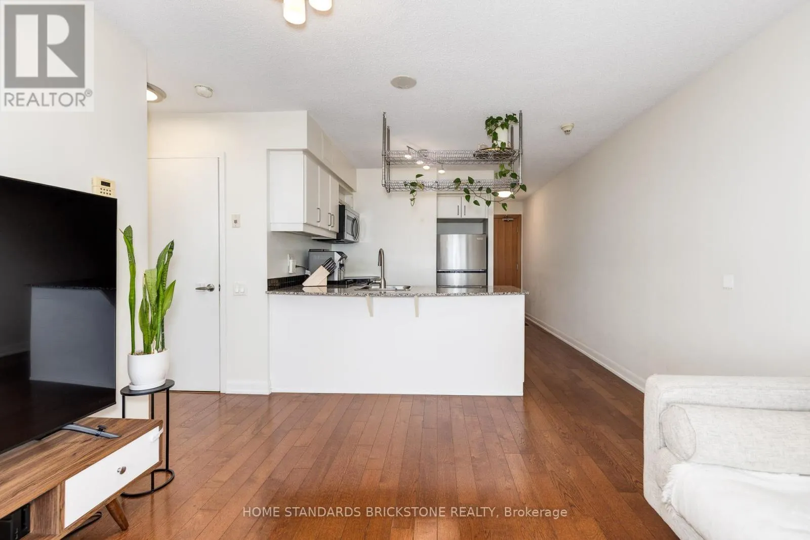 2712 - 33 SHEPPARD AVENUE E