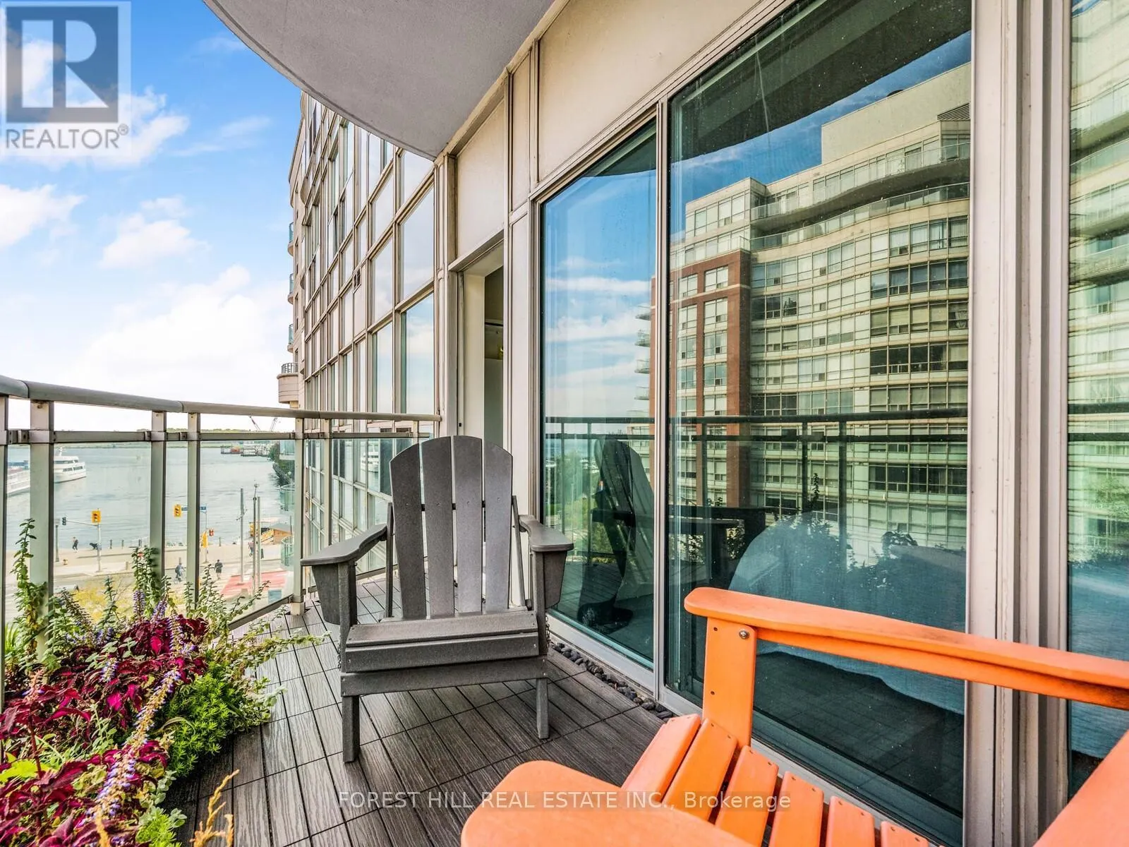 606 - 600 QUEENS QUAY W
