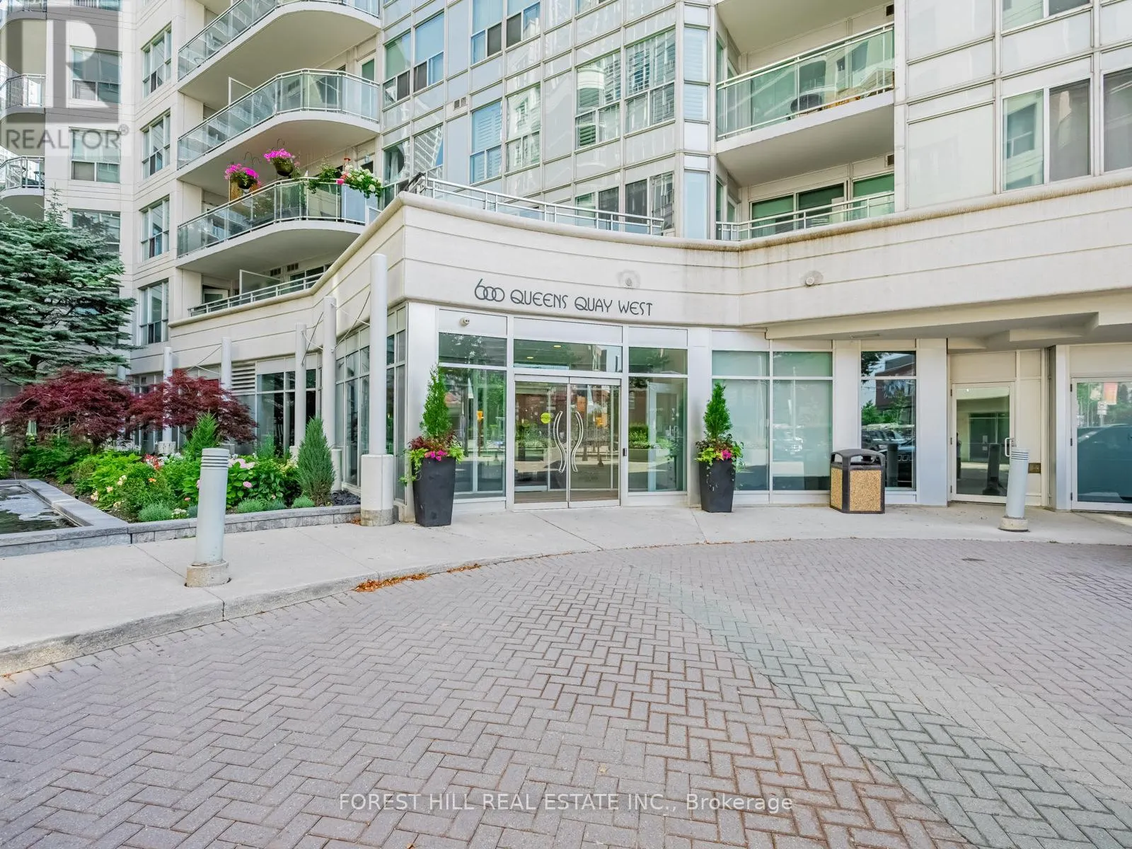 606 - 600 QUEENS QUAY W