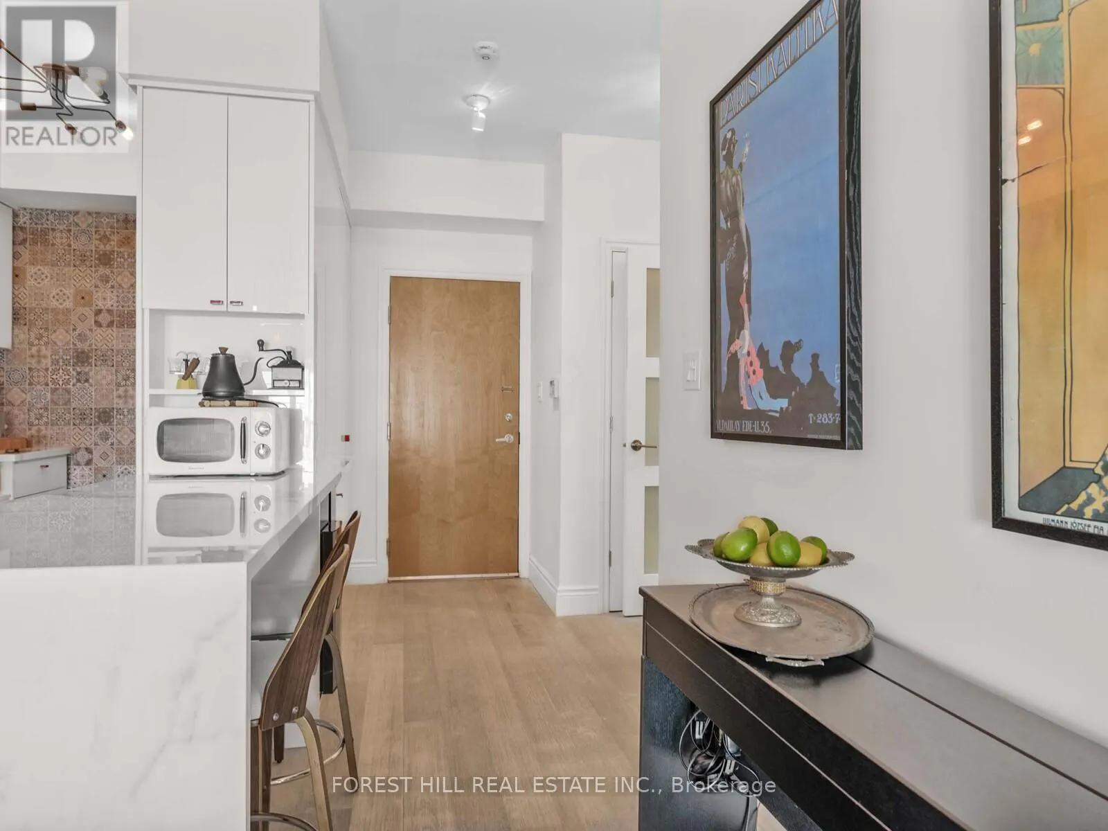606 - 600 QUEENS QUAY W