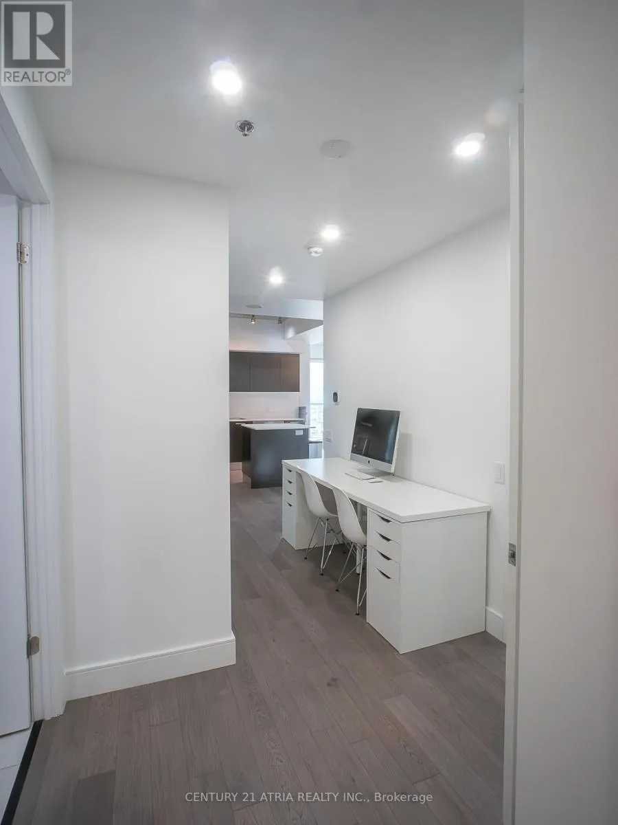 902 - 375 KING STREET W