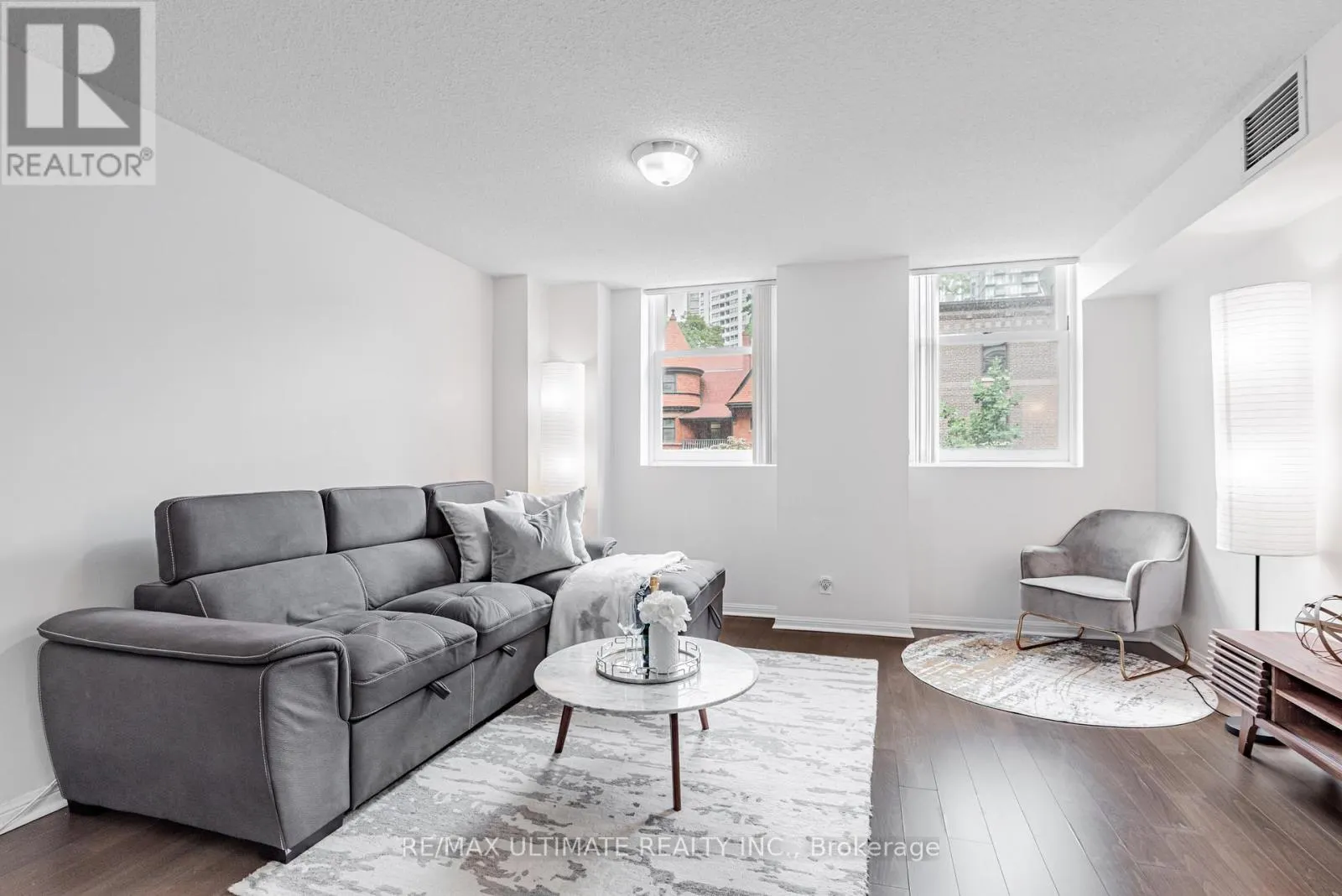 311 - 11 ST JOSEPH STREET