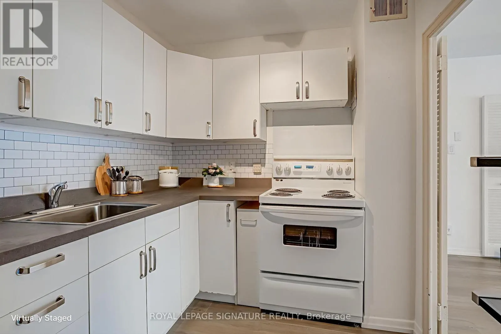 401 - 60 MONTCLAIR AVENUE