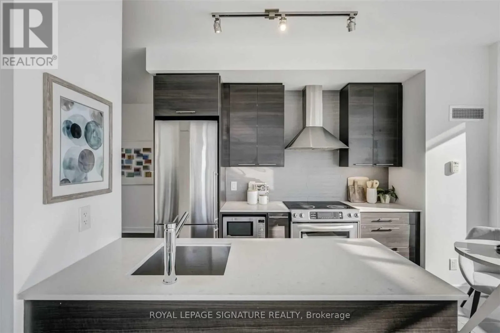 1113 - 1 MARKET STREET