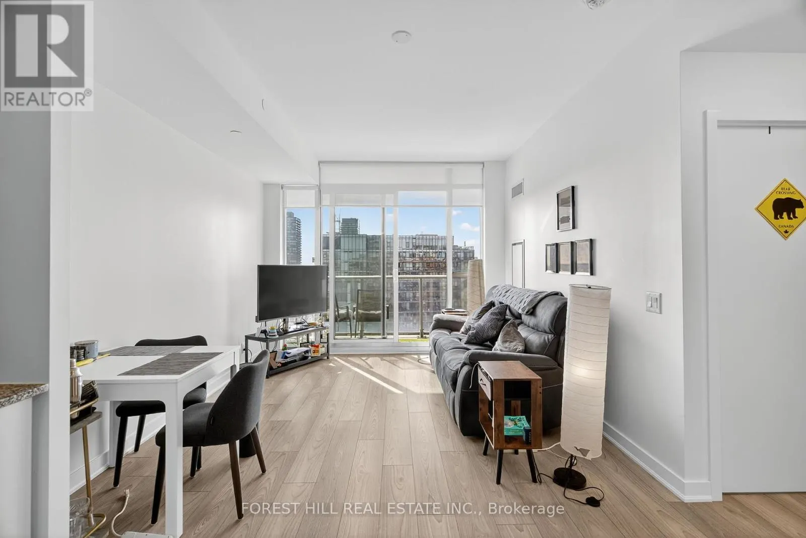 1211 - 120 PARLIAMENT STREET