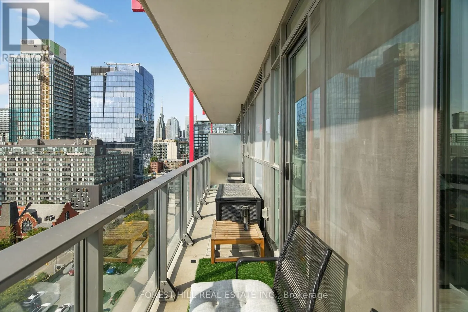 1211 - 120 PARLIAMENT STREET