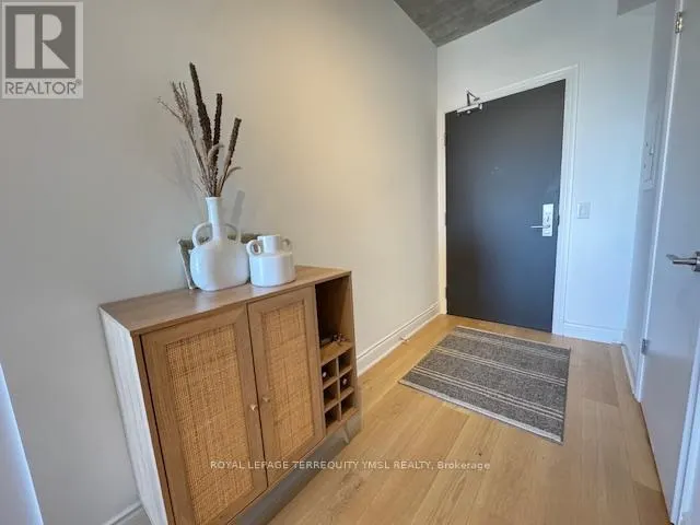 1212 - 608 RICHMOND STREET
