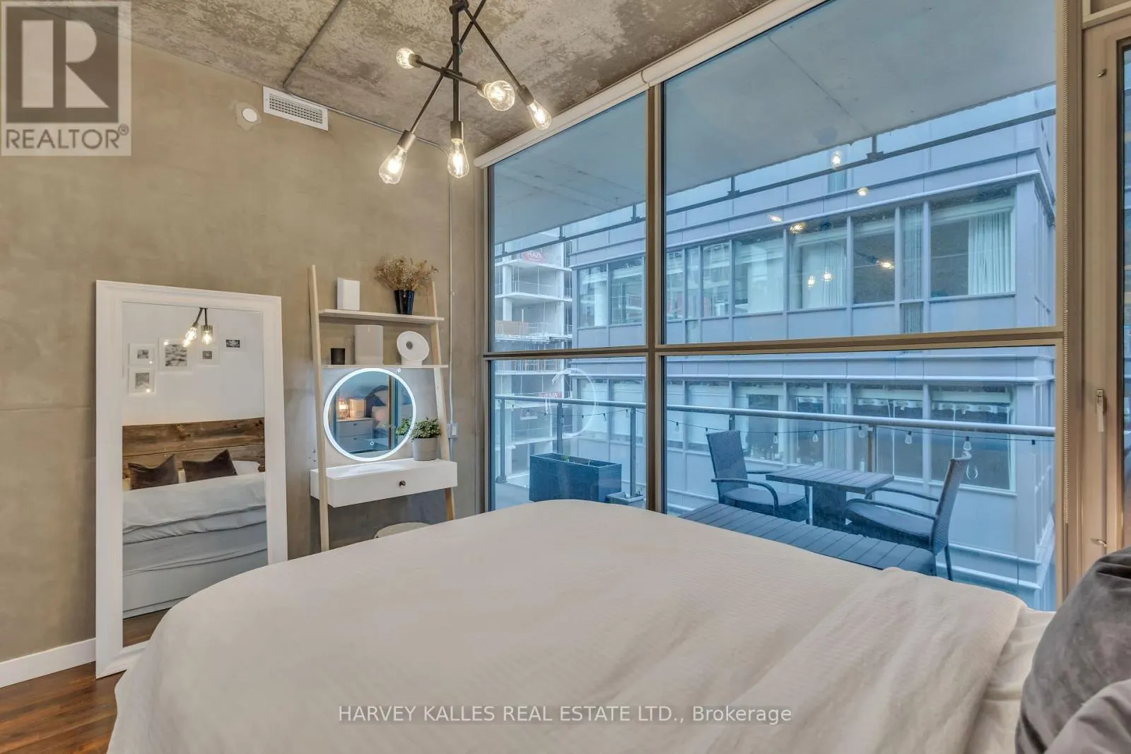 1205 - 25 OXLEY STREET