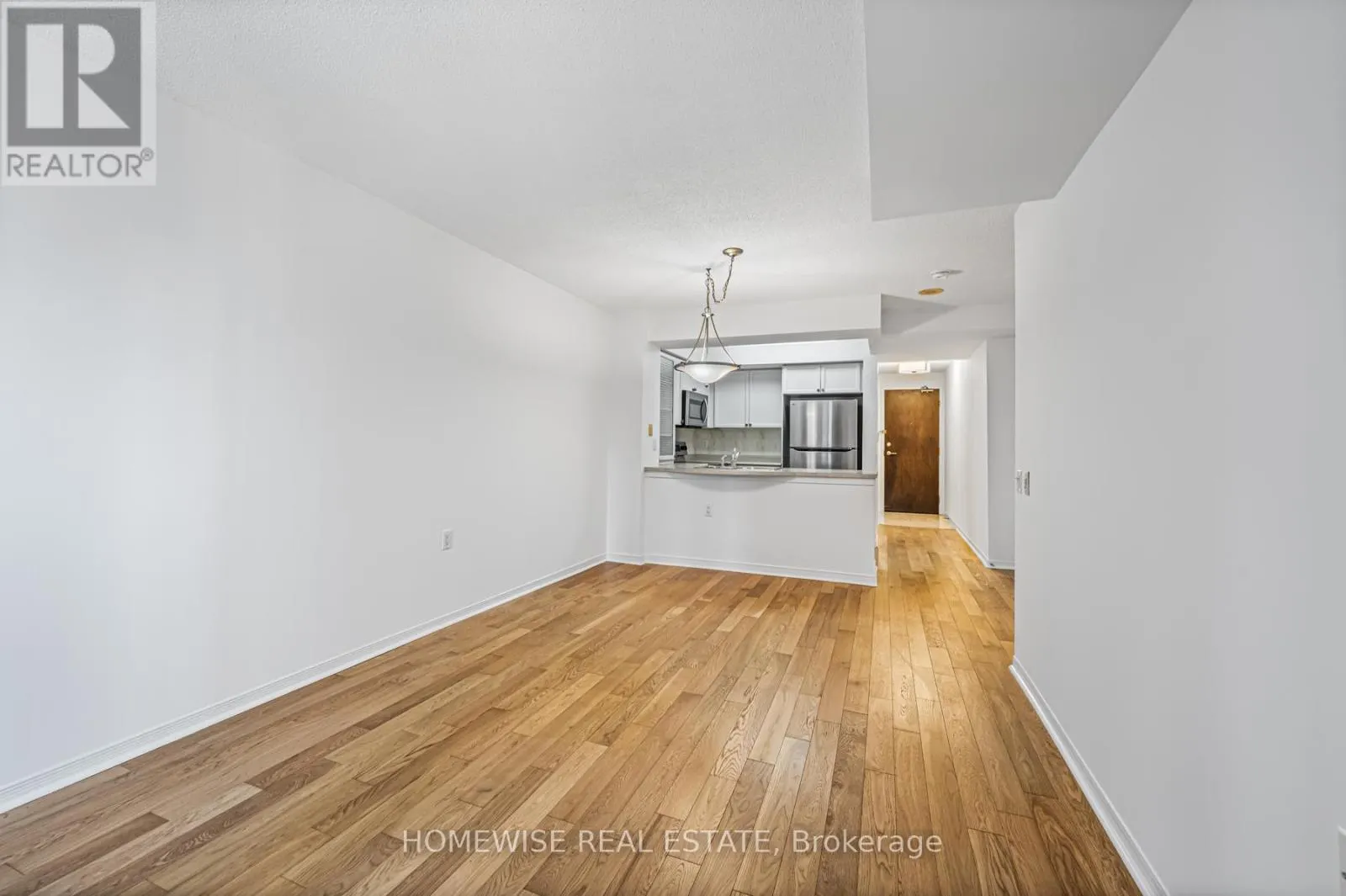 601 - 388 BLOOR STREET E