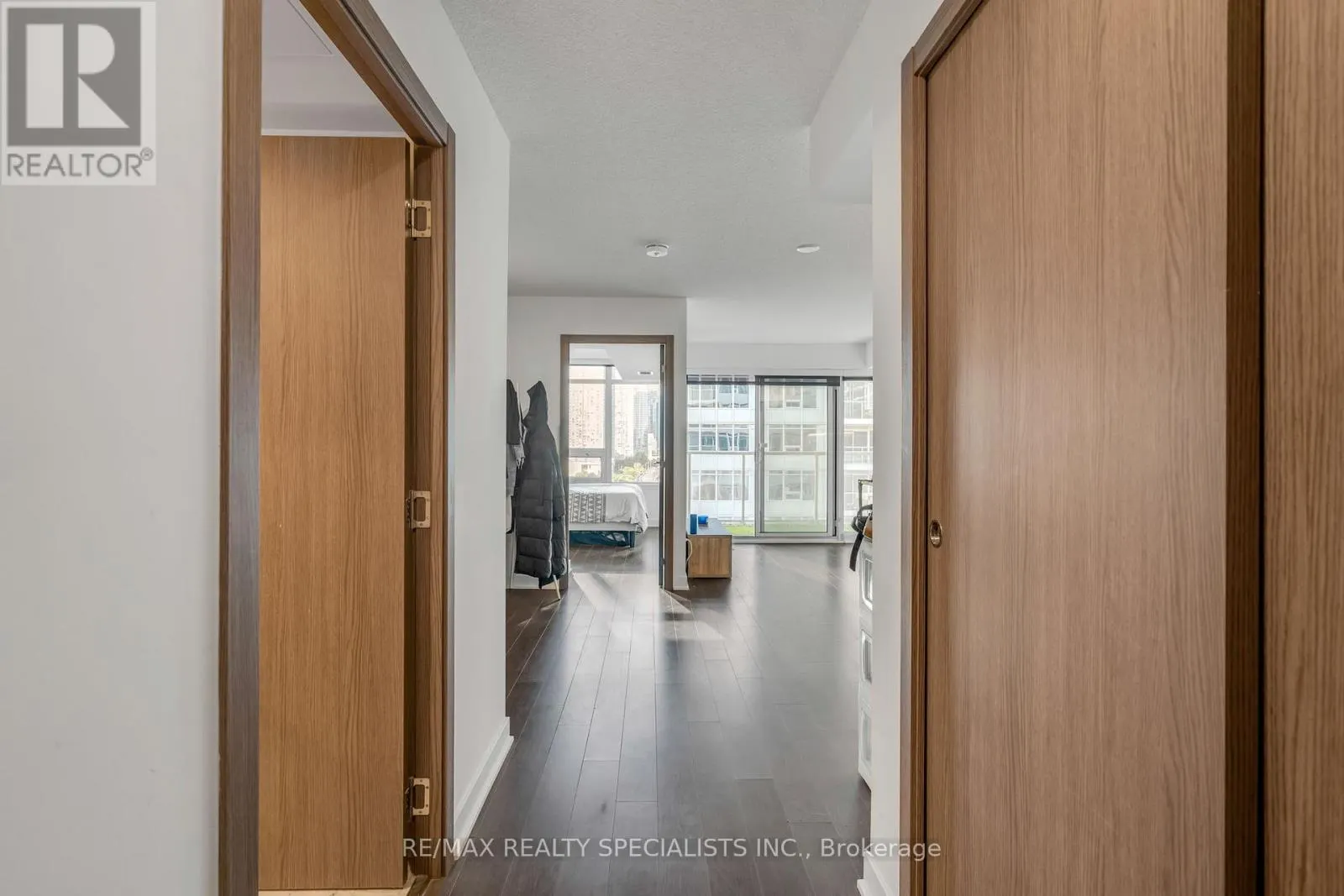 1109 - 19 BATHURST STREET
