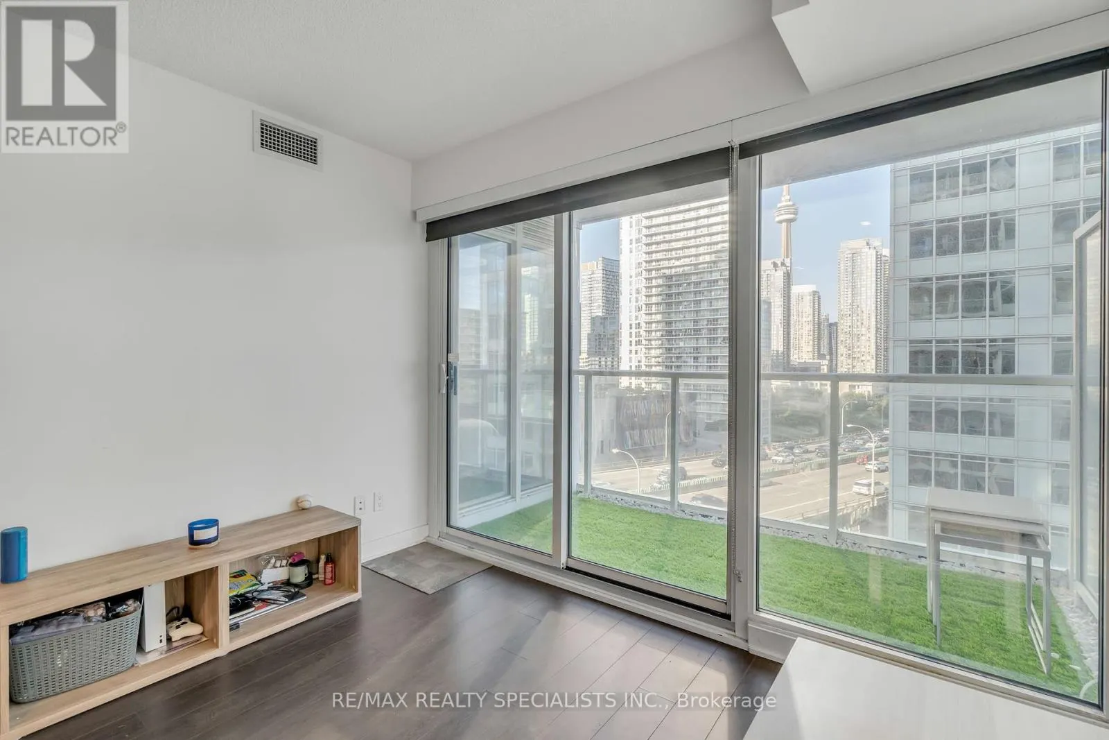 1109 - 19 BATHURST STREET