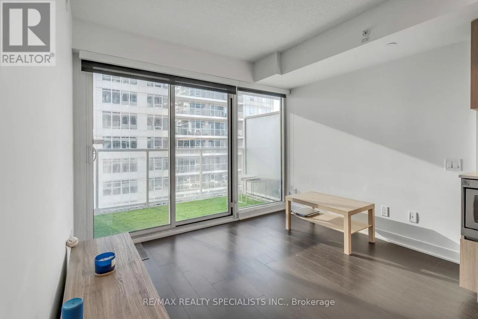 1109 - 19 BATHURST STREET