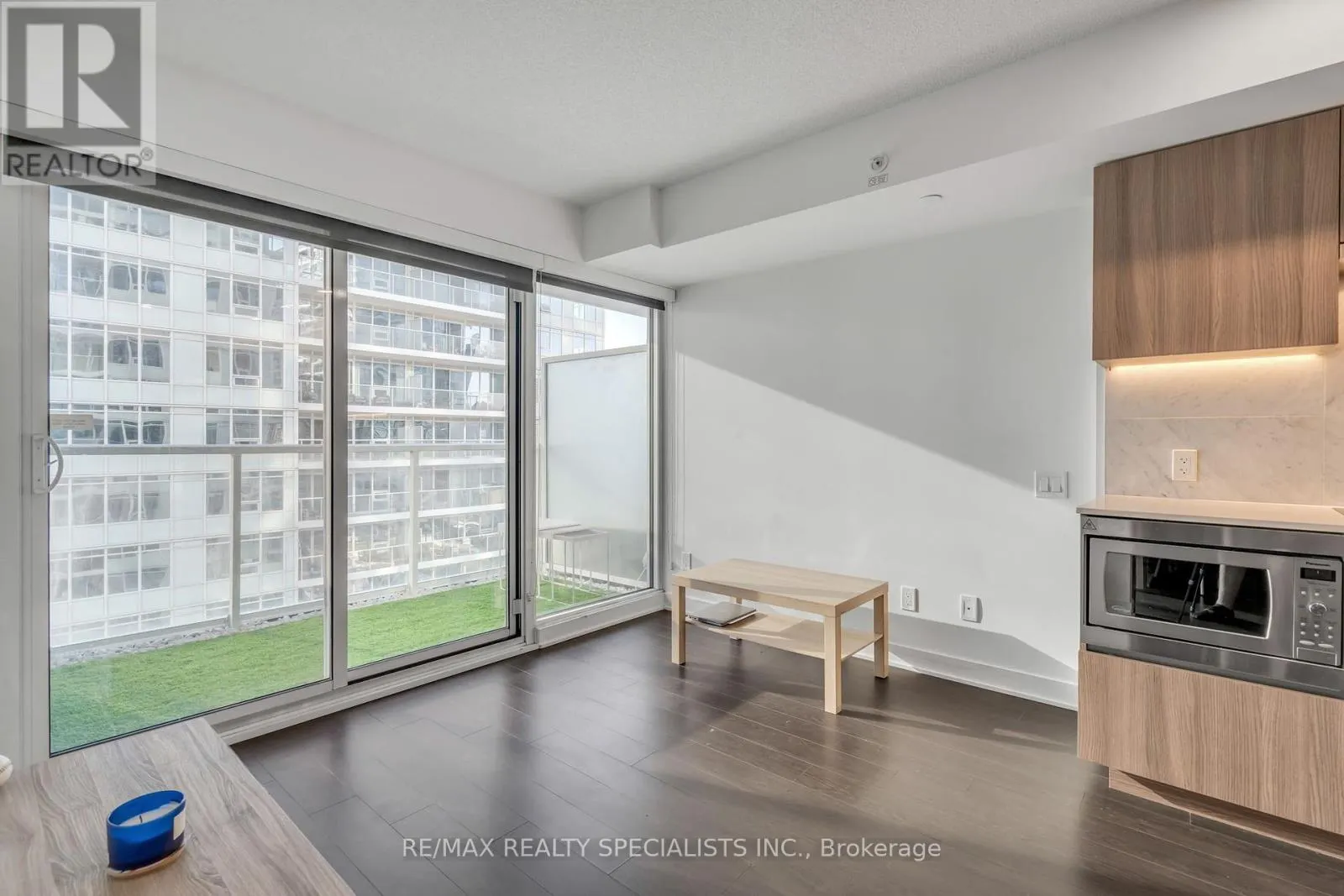 1109 - 19 BATHURST STREET