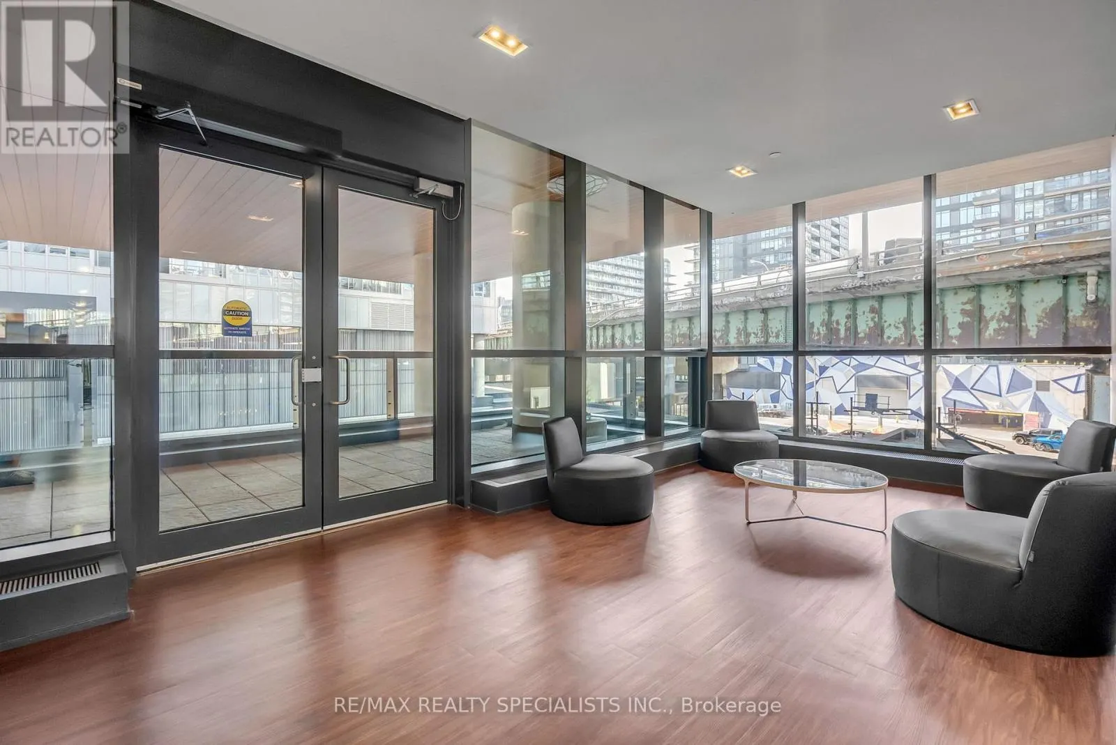 1109 - 19 BATHURST STREET