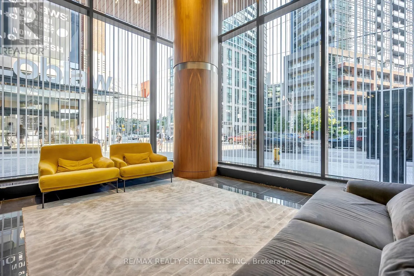 1109 - 19 BATHURST STREET