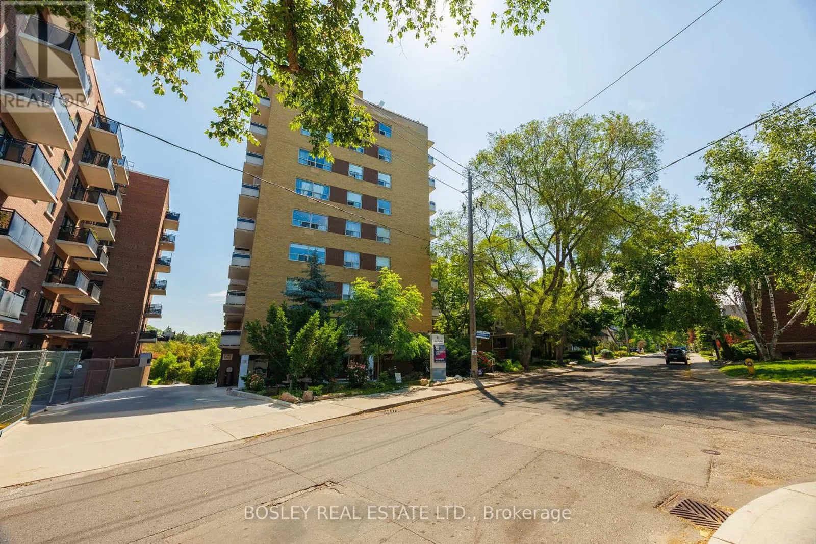 310 - 85 LAWTON BOULEVARD