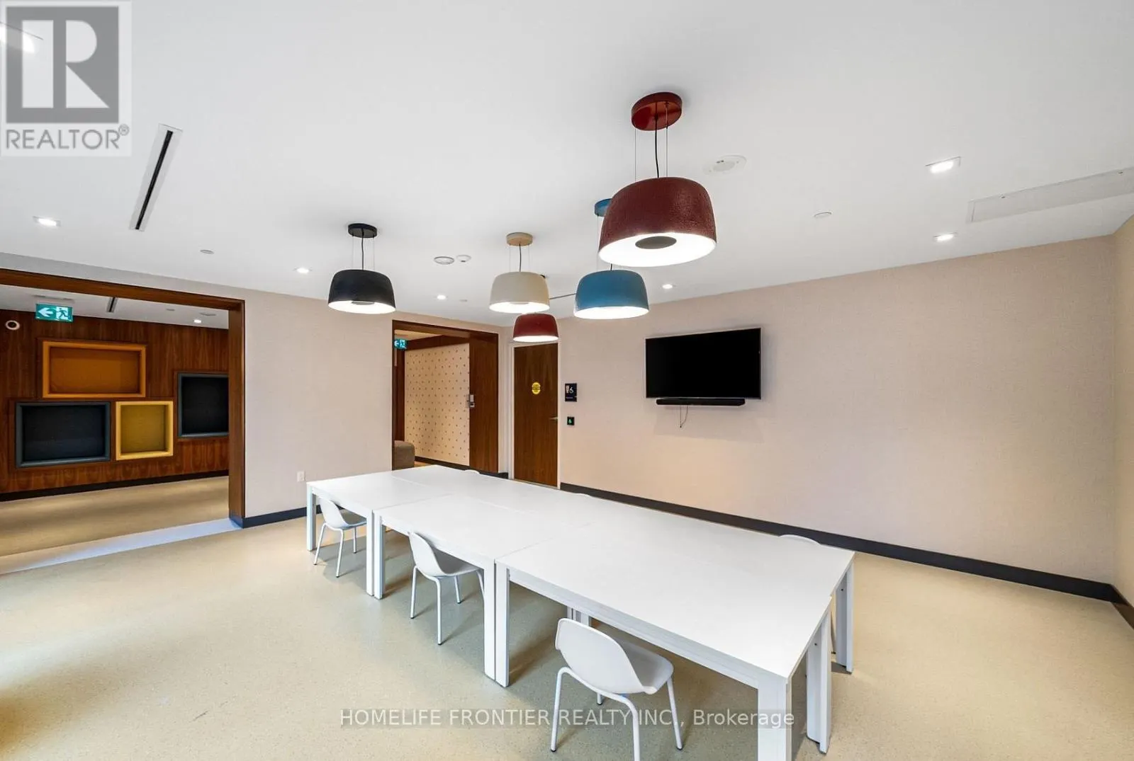 S1103 - 8 OLYMPIC GARDEN DRIVE