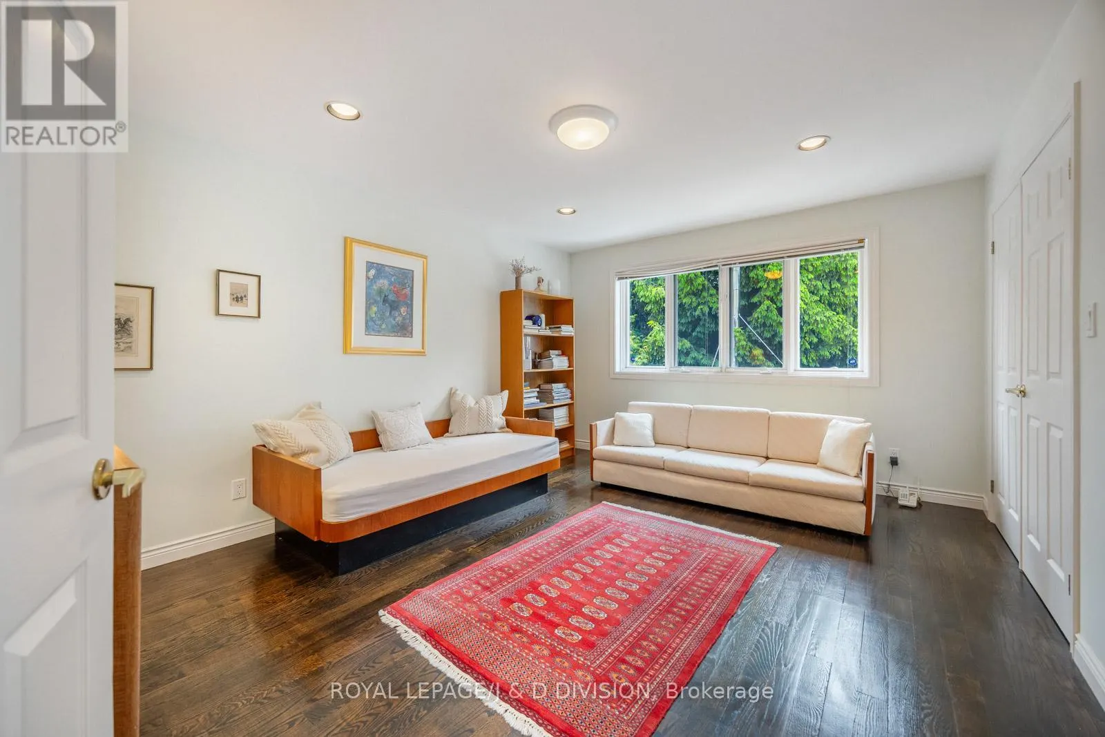 31 GEORGE HENRY BOULEVARD