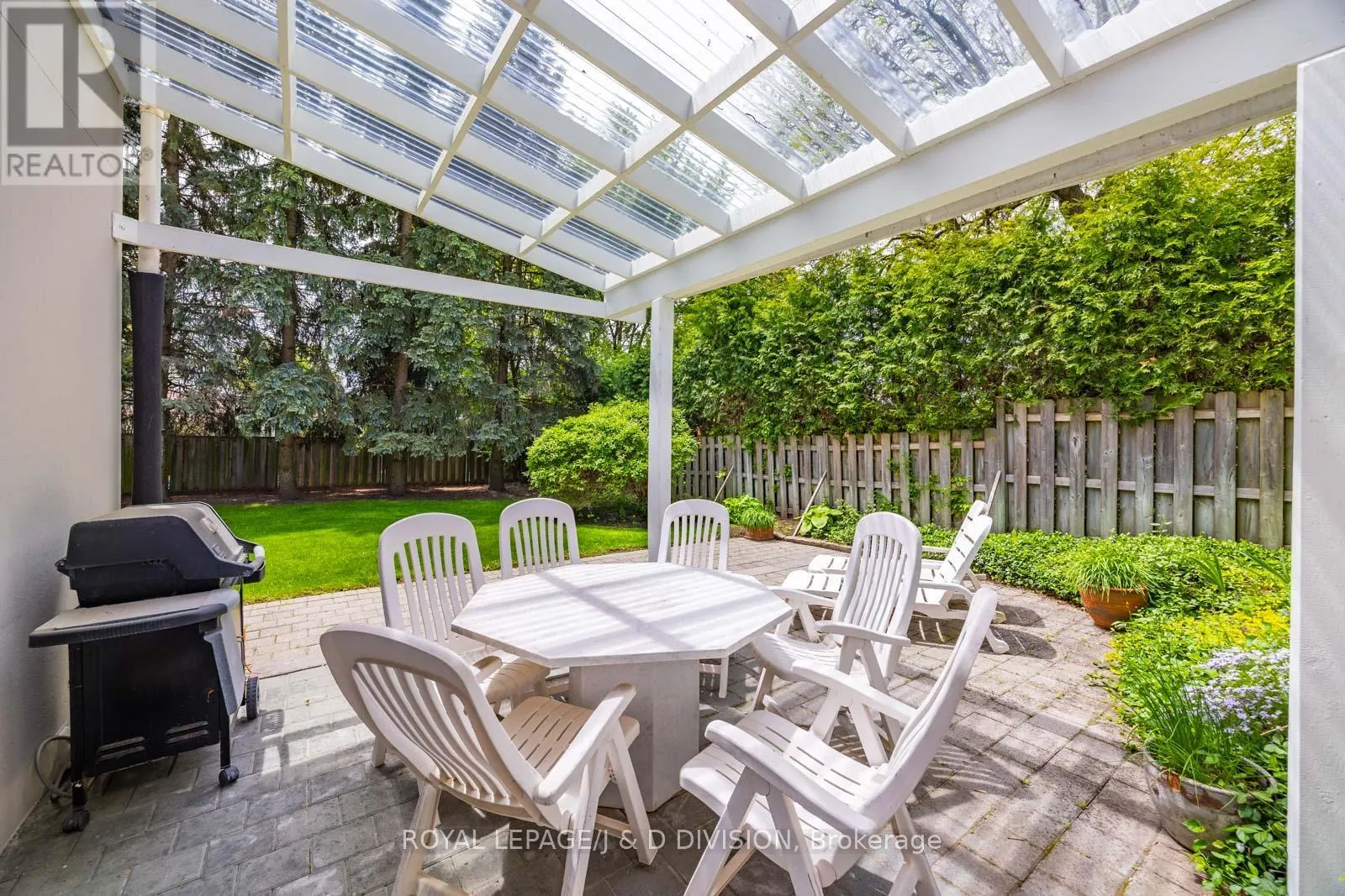 31 GEORGE HENRY BOULEVARD