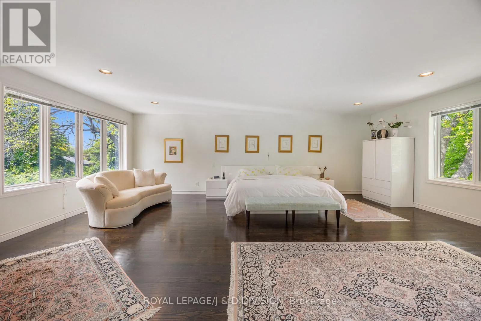 31 GEORGE HENRY BOULEVARD