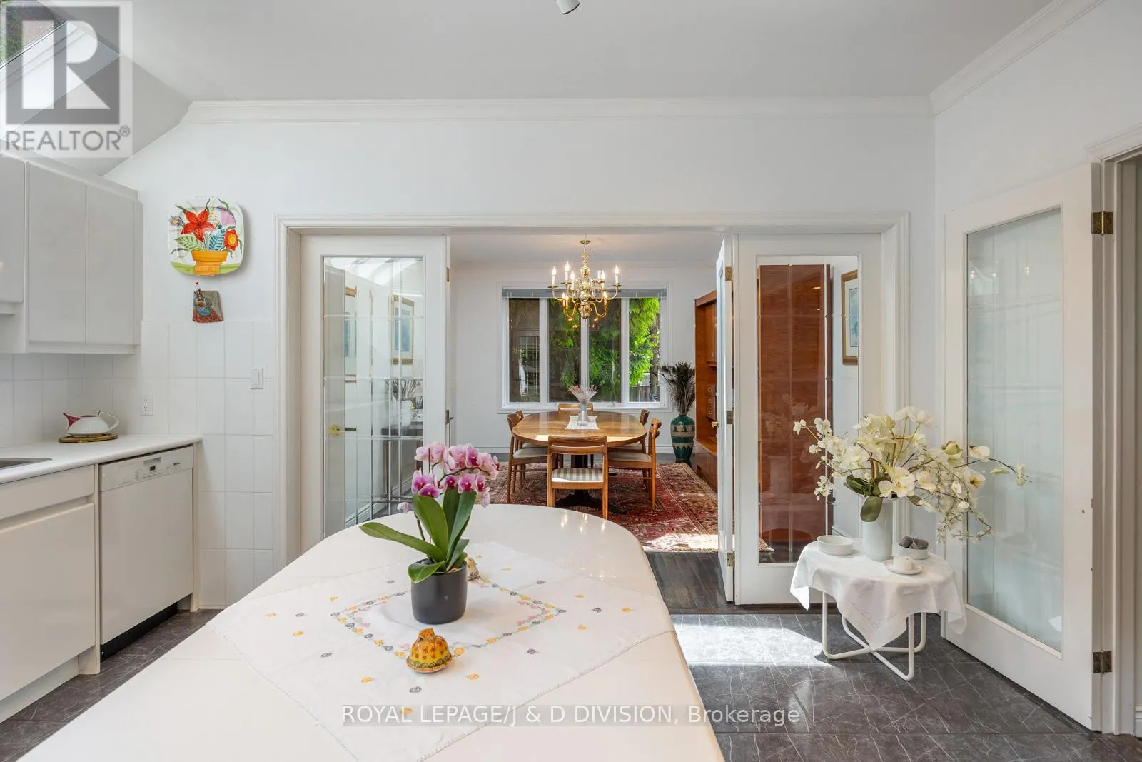 31 GEORGE HENRY BOULEVARD