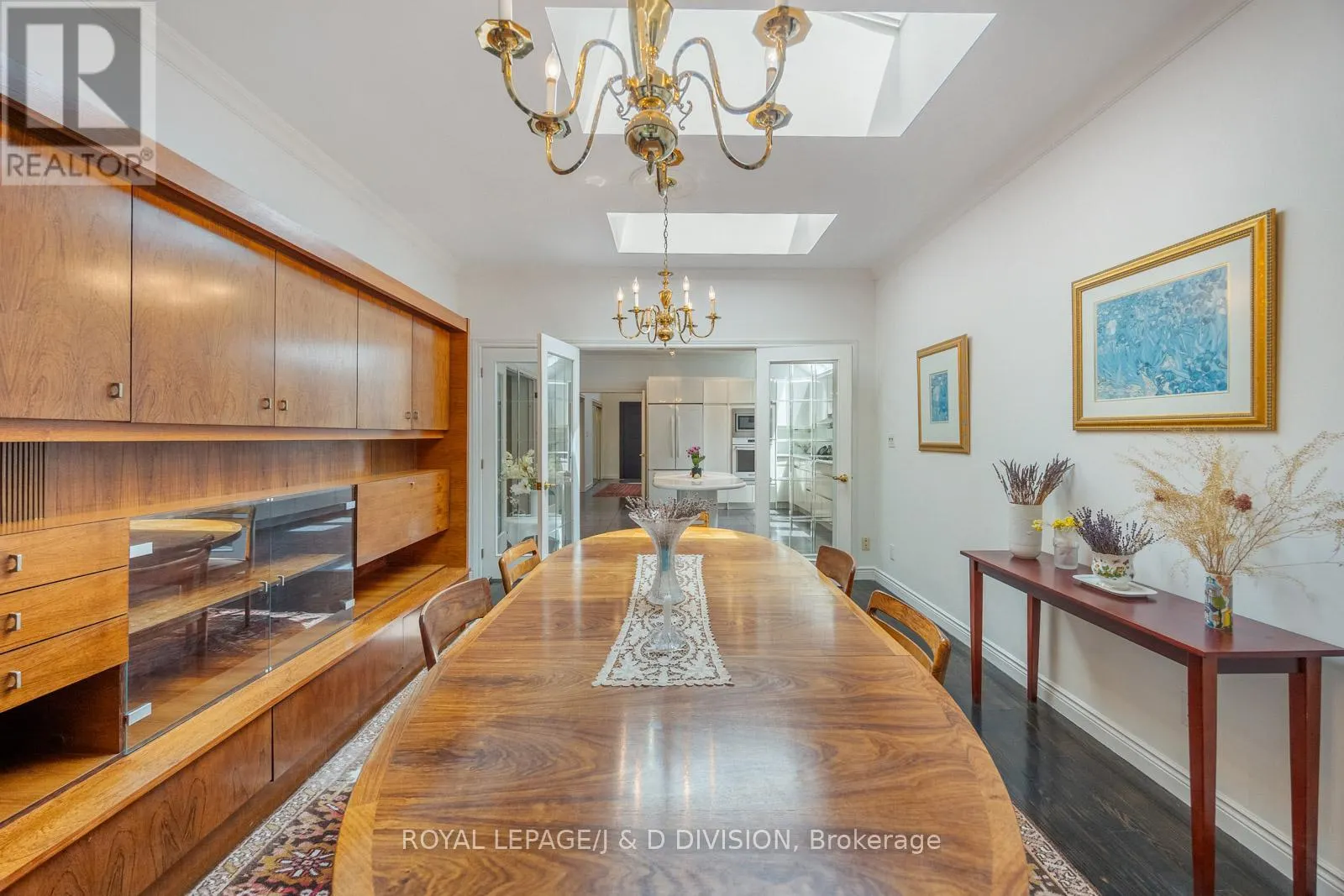 31 GEORGE HENRY BOULEVARD