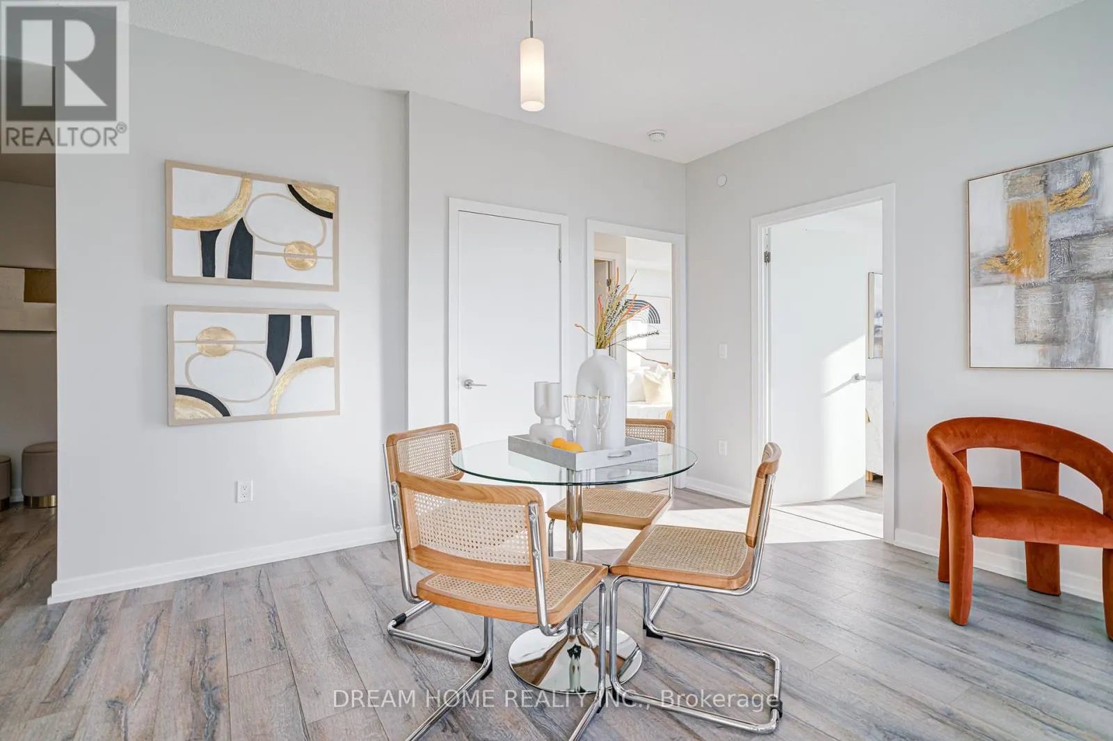 708 - 52 FOREST MANOR ROAD