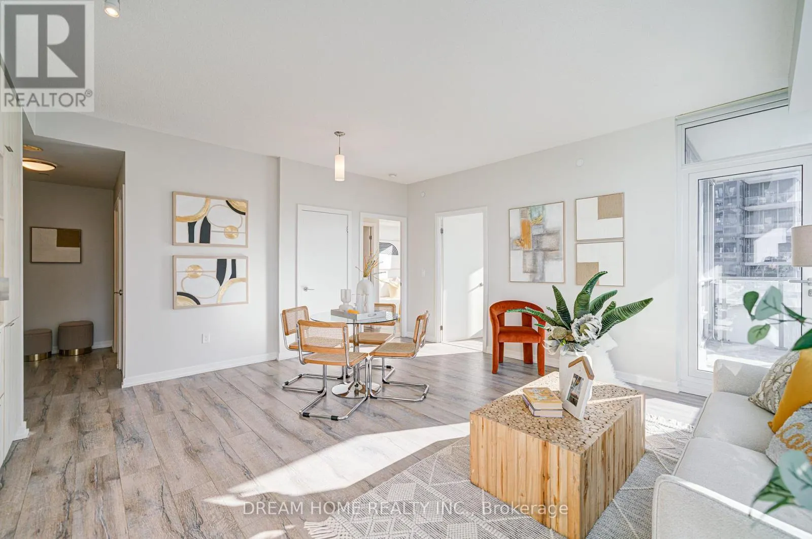 708 - 52 FOREST MANOR ROAD