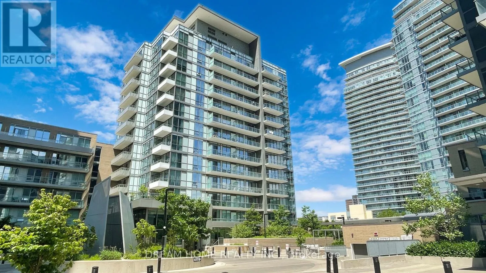 708 - 52 FOREST MANOR ROAD