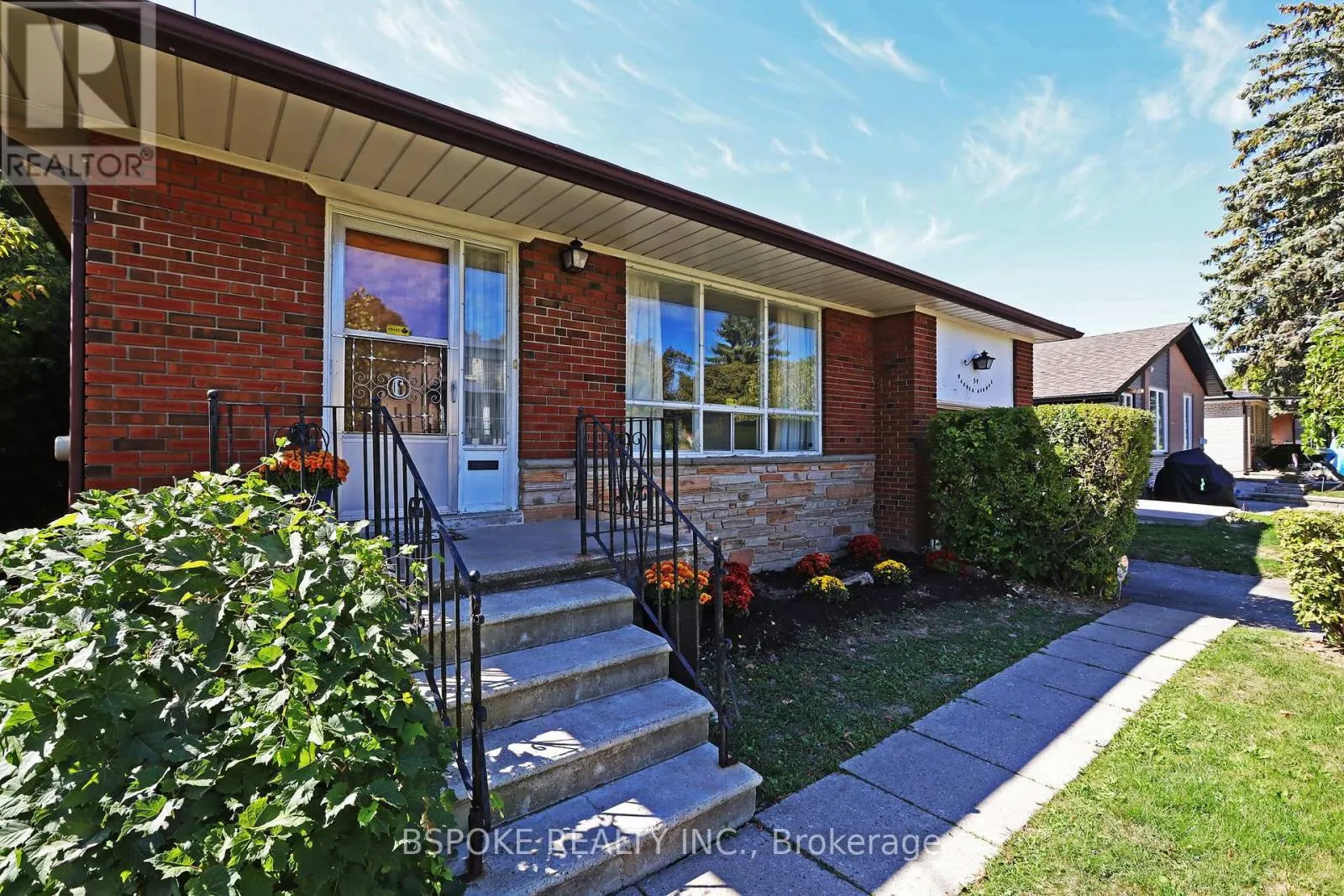 54 WARNER AVENUE