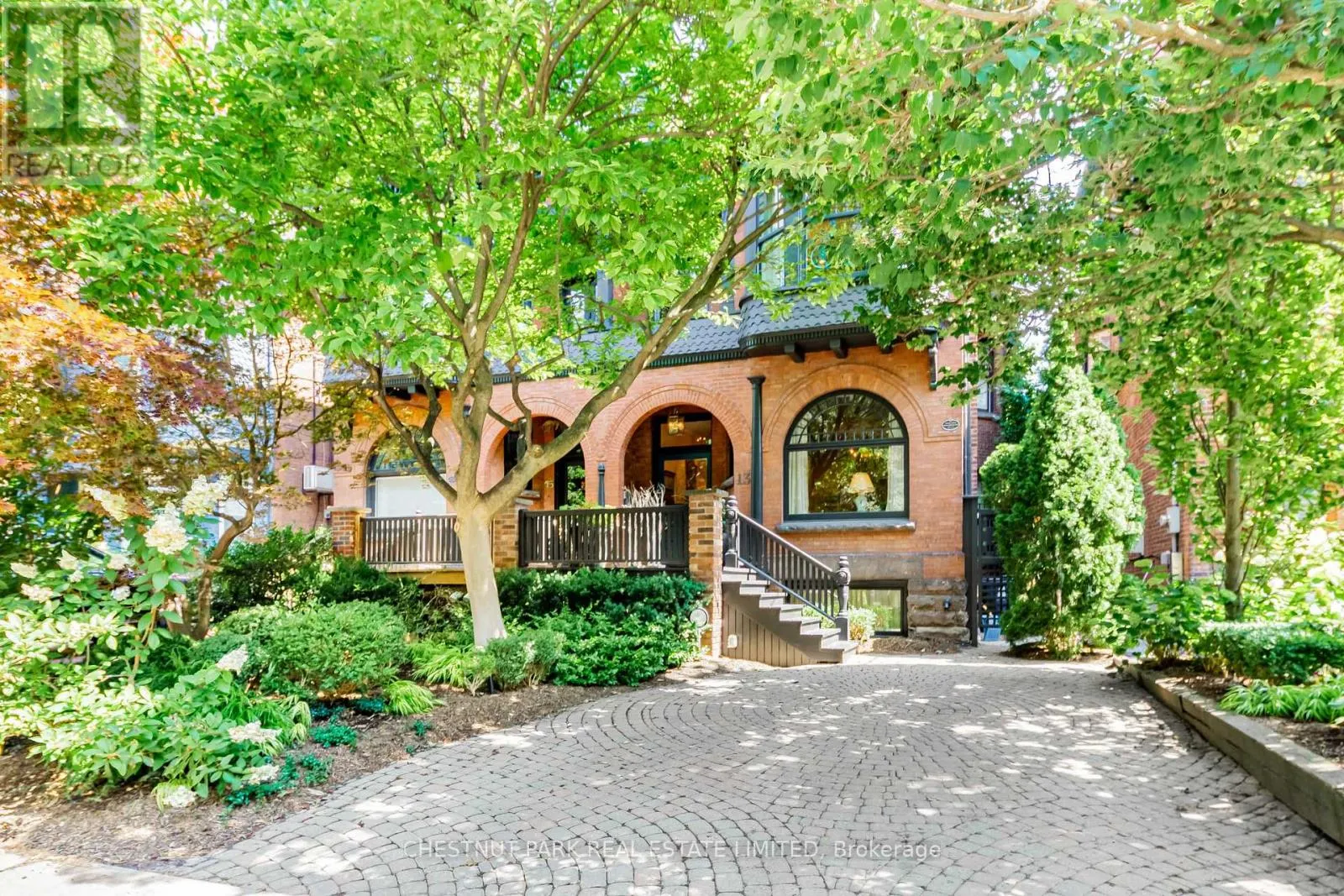 13 ADMIRAL ROAD