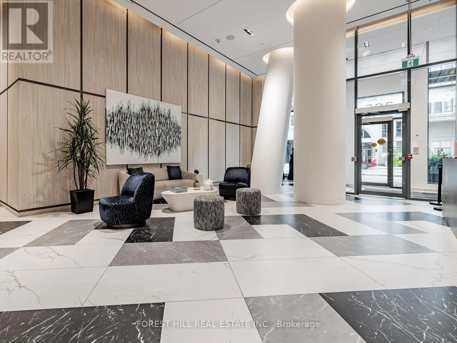 1711 - 395 BLOOR STREET E