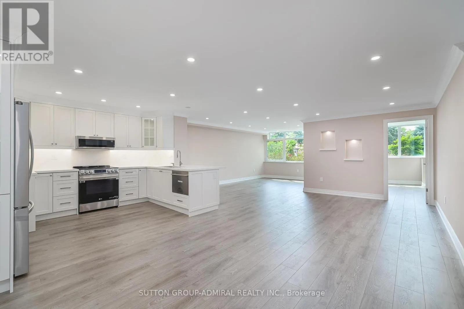 104 - 90 FISHERVILLE ROAD
